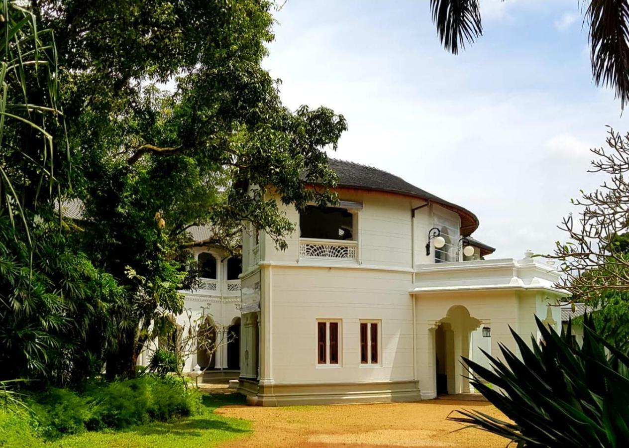 Viceroy House Hotel Pasyala Exterior foto